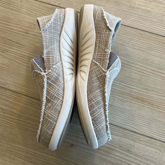 Gecko man Men's Supportive Pain Relief Slip-Ons, Beige, Size 10.5, NWT Display - Picture 7 of 10